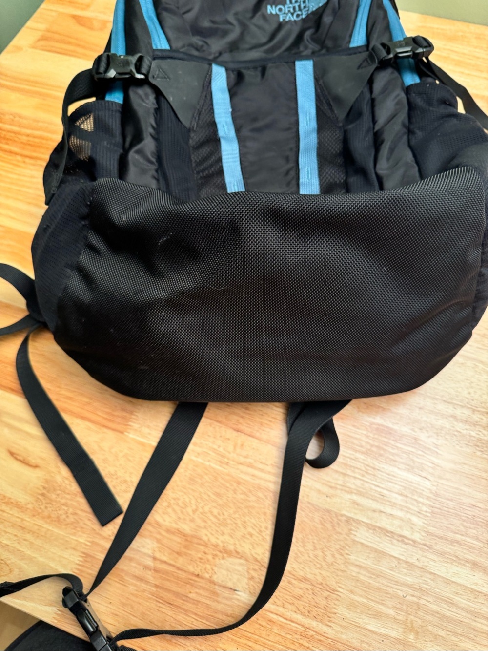 The North Face Recon 30-Liter Backpack (Style: NF0A3KV1 - Picture 14 of 16